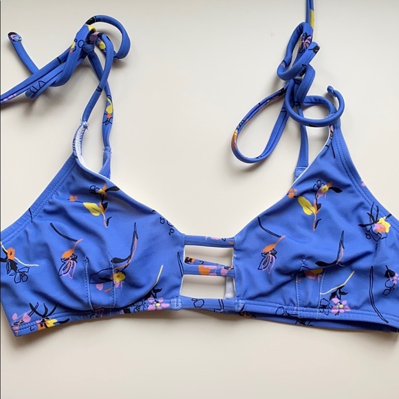 Urban Outfitters Other - Bathing suit top